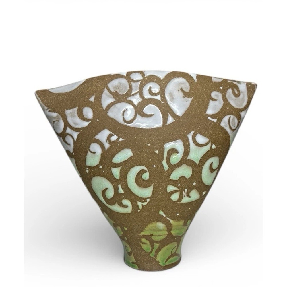 Liz Kinder Pinch Vase Philly Post Modern Abstract Studio Art Pottery Swirl Green - Picture 1 of 8